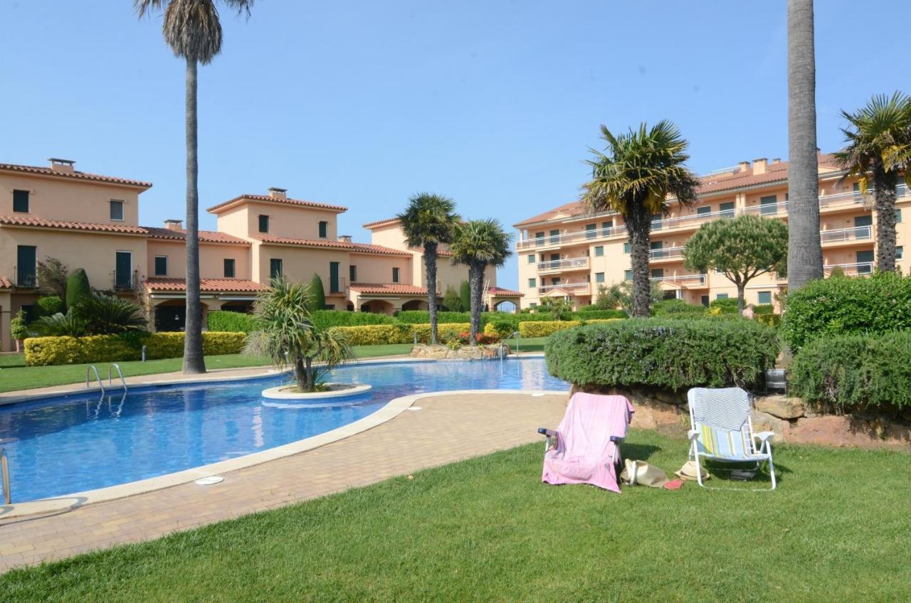 Port Pals E 202 Apartment Bagian luar foto